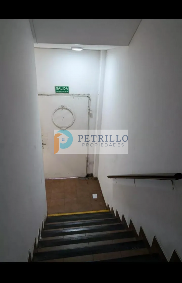 IMPORTANTE BODEGA COMERCIAL